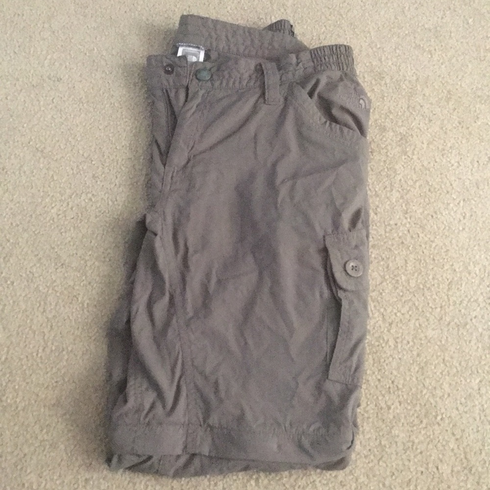 NorthFace Hiking Pants/Shorts Women’s Size 8